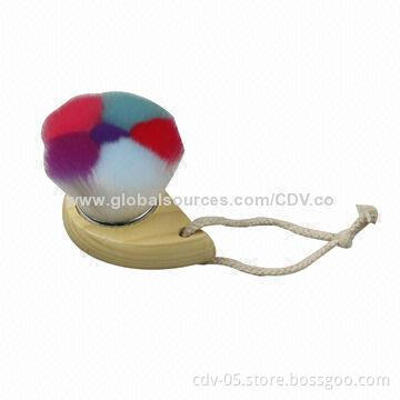 Facial Washing Brush, Made of Original Wooden Handle, Double Color Synthetic Hair in Flower Shape